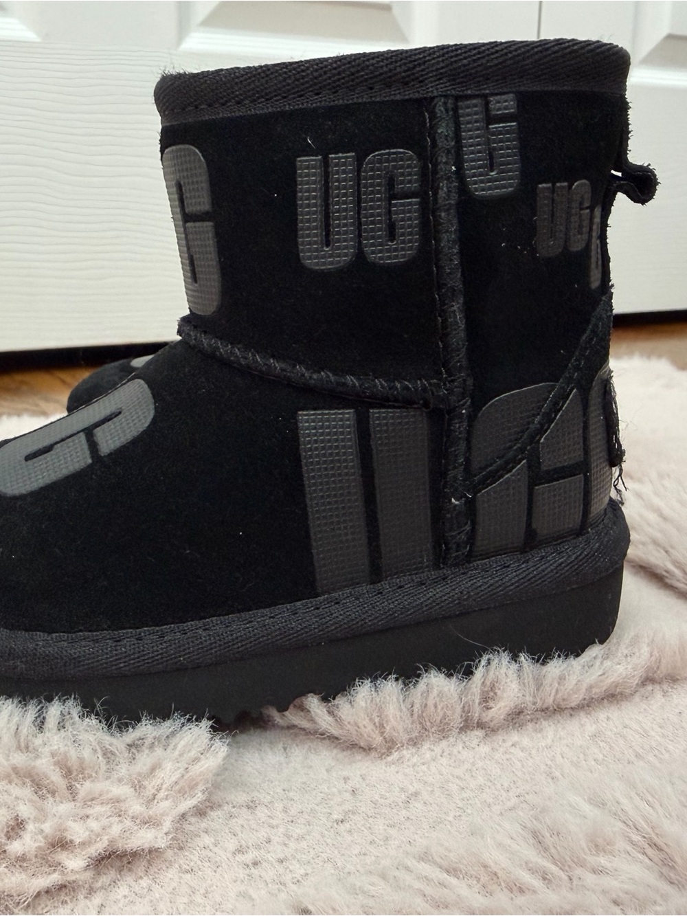 UGG Black Logo Short Boot
